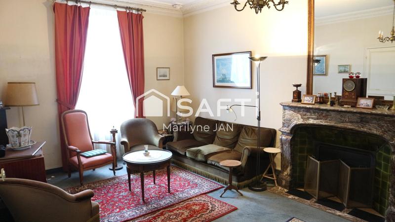 Villa - 222 m² - 12 pièces