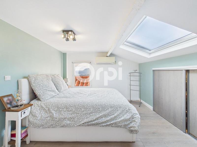 Appartement - 85 m² - 4 pièces