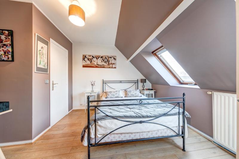 Maison - 196 m² - 7 pièces