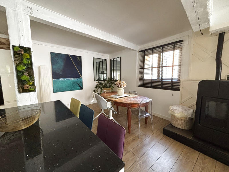 Maison - 215 m² - 5 pièces