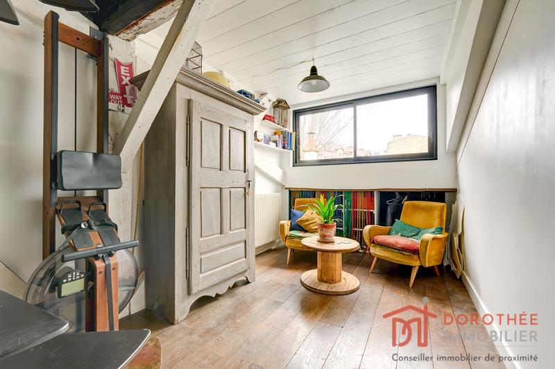 Loft - 130 m² - 4 pièces