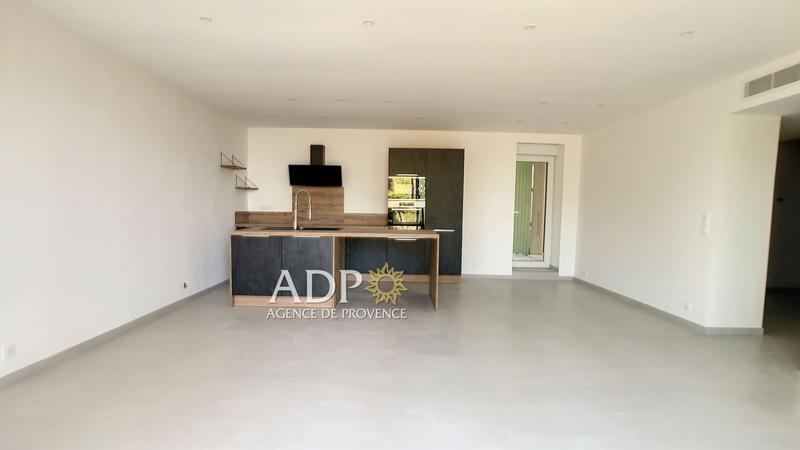 Appartement - 111 m² - 3 pièces