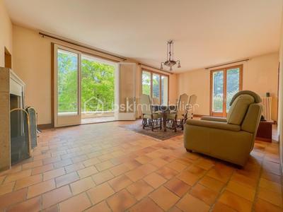 Maison d'architecte - 220 m² - 9 pièces