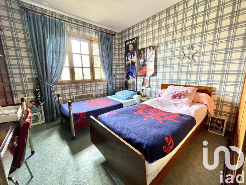 Maison - 185 m² - 5 pièces