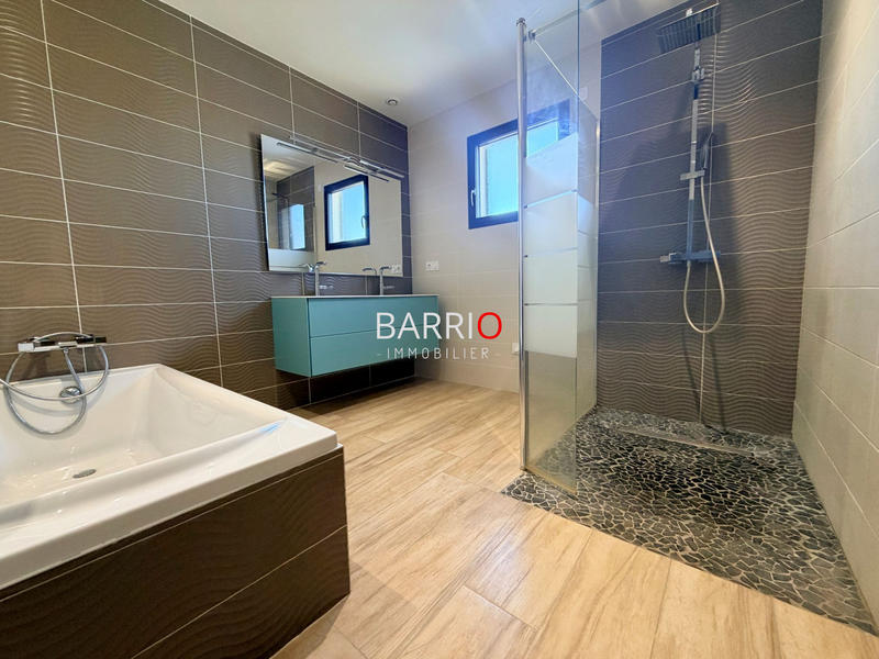 Villa - 120 m² - 5 pièces