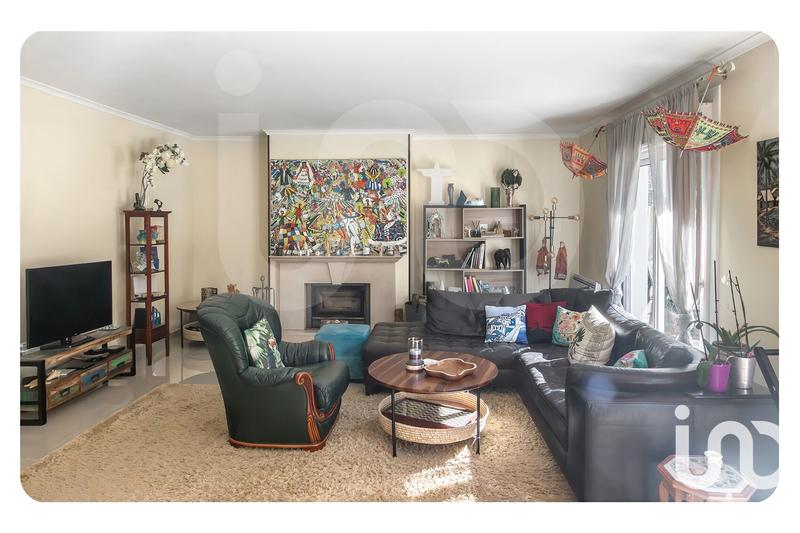 Maison - 184 m² - 7 pièces