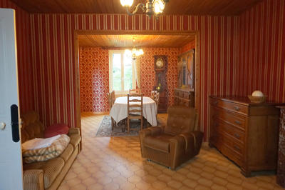 Maison - 137 m² - 7 pièces