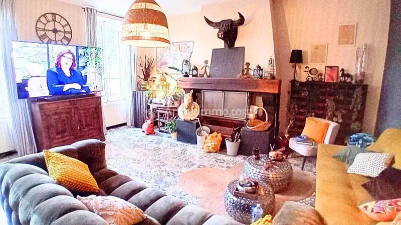 Maison - 335 m² - 6 pièces