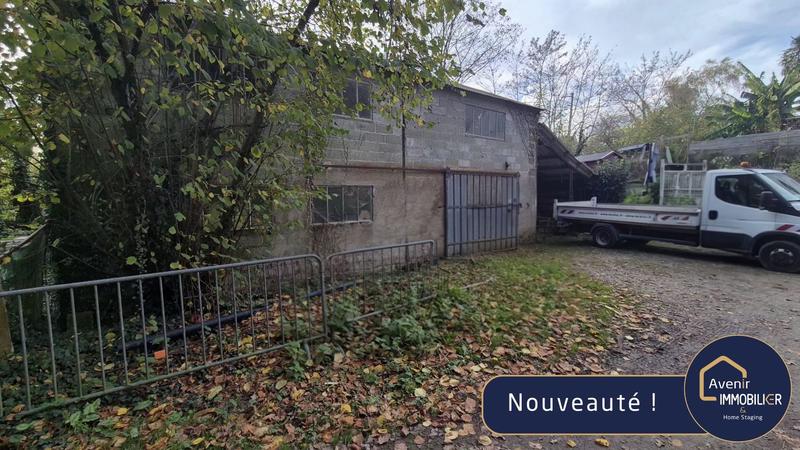 Maison ancienne - 1 009 m² - 1 pièce