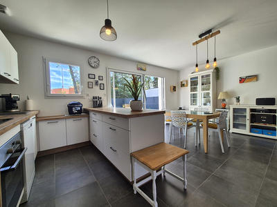 Maison - 94 m² - 4 pièces