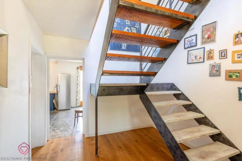 Maison - 258 m² - 9 pièces