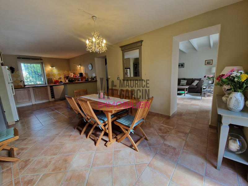 Maison - 187 m² - 7 pièces