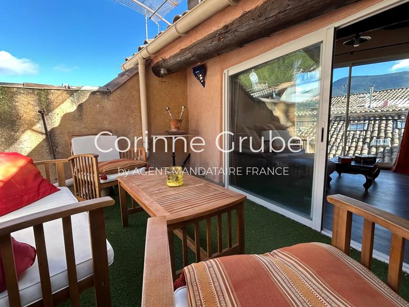 Appartement - 140 m² - 5 pièces