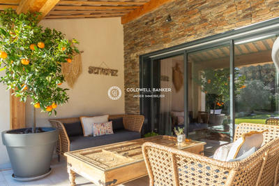 Villa - 283 m² - 7 pièces
