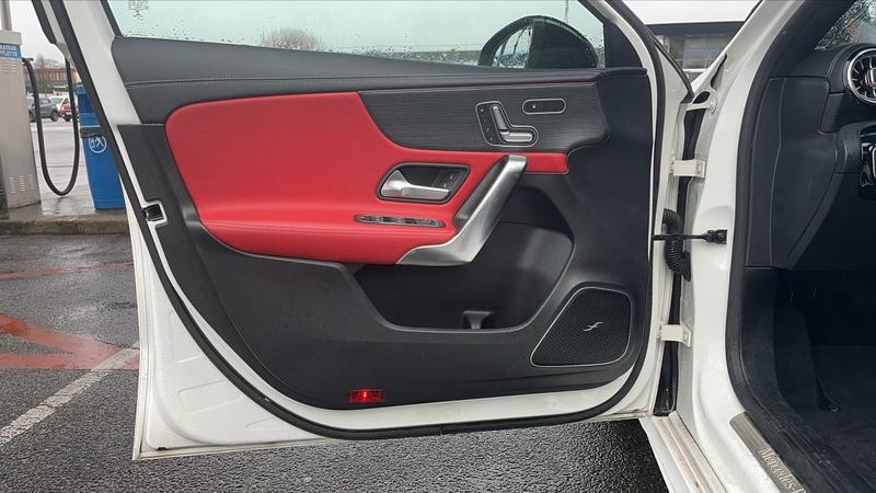 Mercedes Classe a 200 163 7g-Dct Amg Line - Automatique