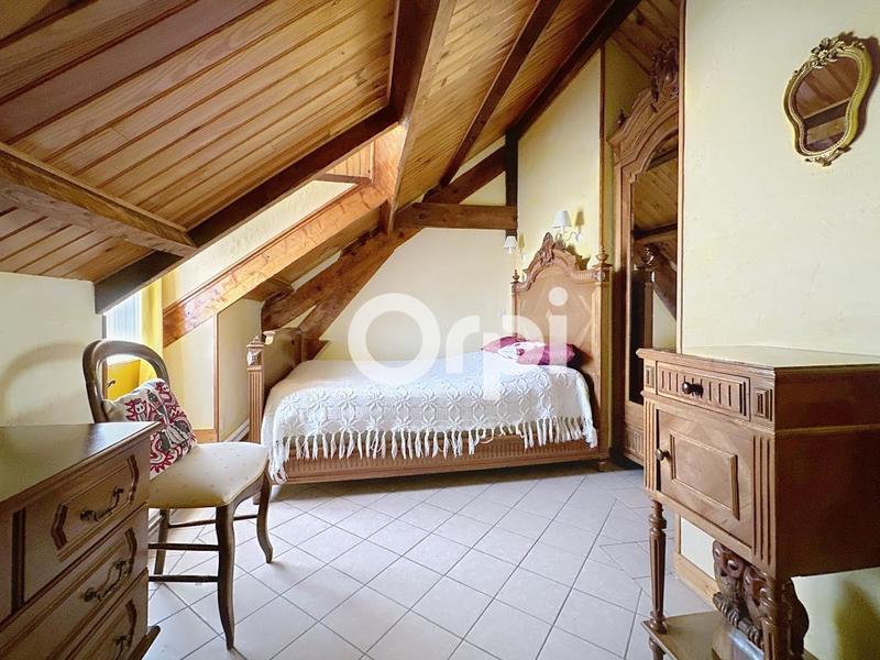 Maison - 268 m² - 11 pièces