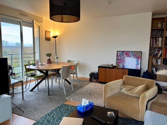 Appartement - 79 m² - 4 pièces