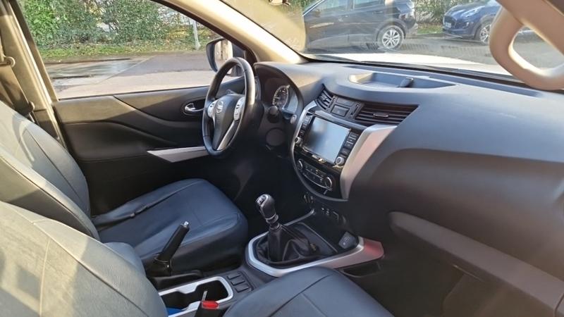 Nissan Navara 2.3 dci 160 king cab n-pro