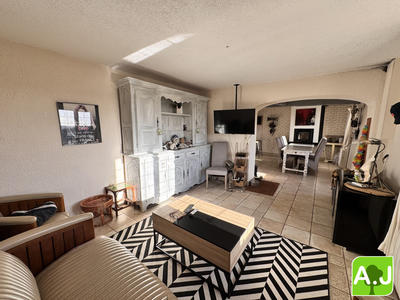 Maison ancienne - 137 m² - 7 pièces