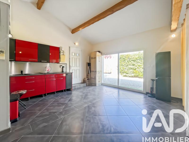 Maison - 228 m² - 10 pièces