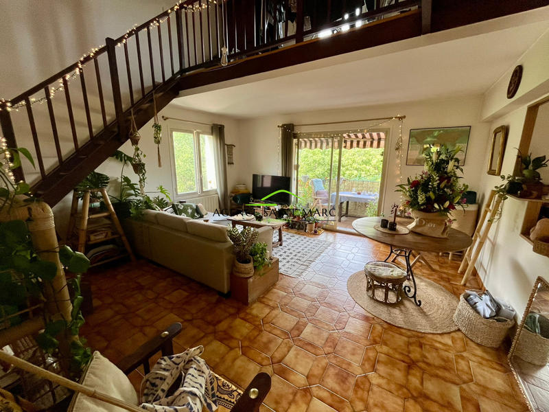 Appartement - 75 m² - 3 pièces