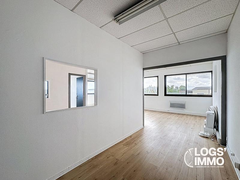 Bureau - 65 m² - 5 pièces