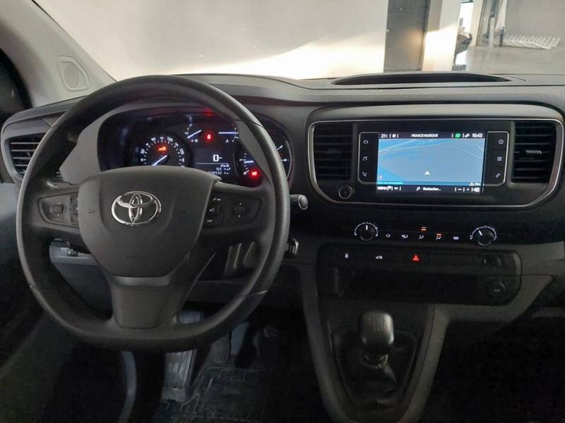 Toyota Proace 1.5 d Medium 120 d-4d Business