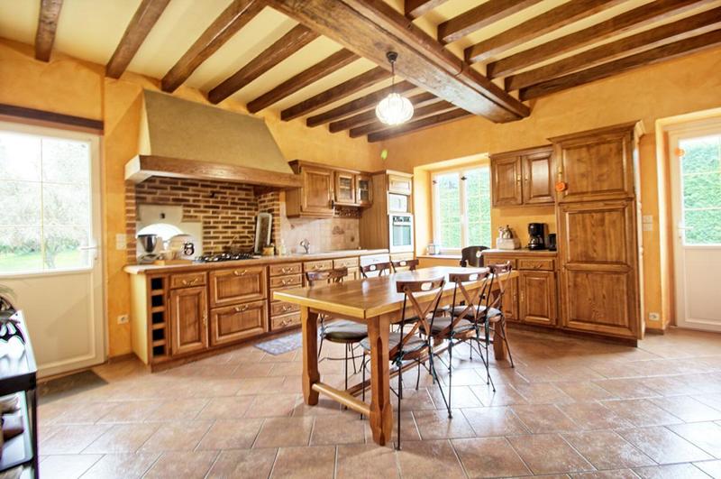 Maison - 229 m² - 11 pièces