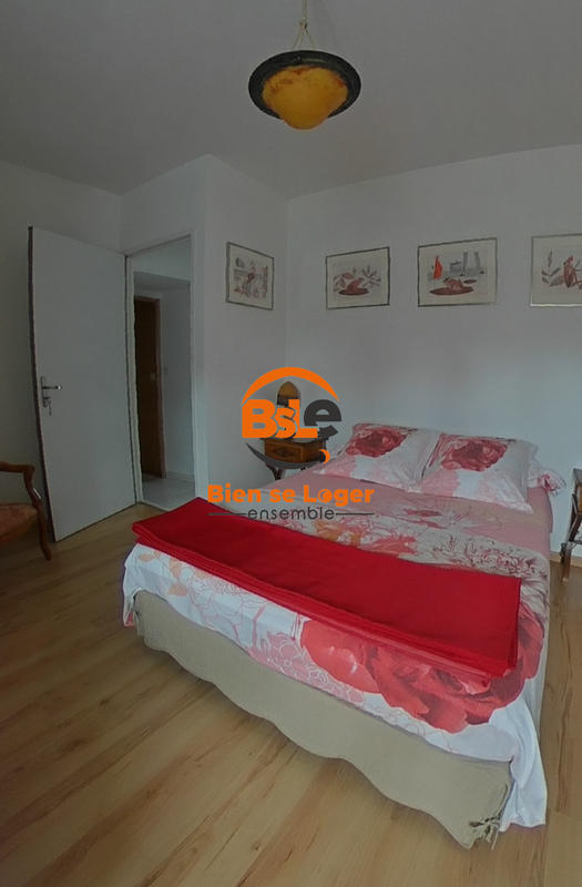 Maison - 282 m² - 11 pièces