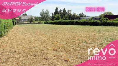Terrain constructible - 1 600 m²