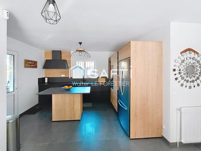 Maison - 186 m² - 7 pièces