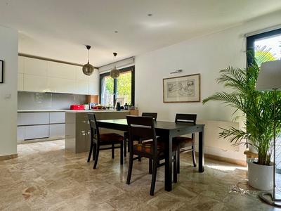 Maison - 145 m² - 7 pièces