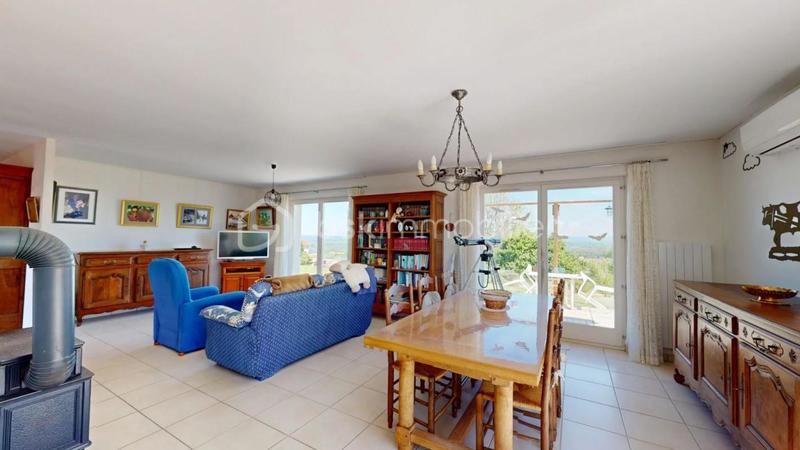 Maison - 163 m² - 5 pièces