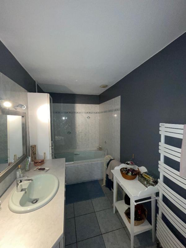 Appartement - 100 m² - 5 pièces