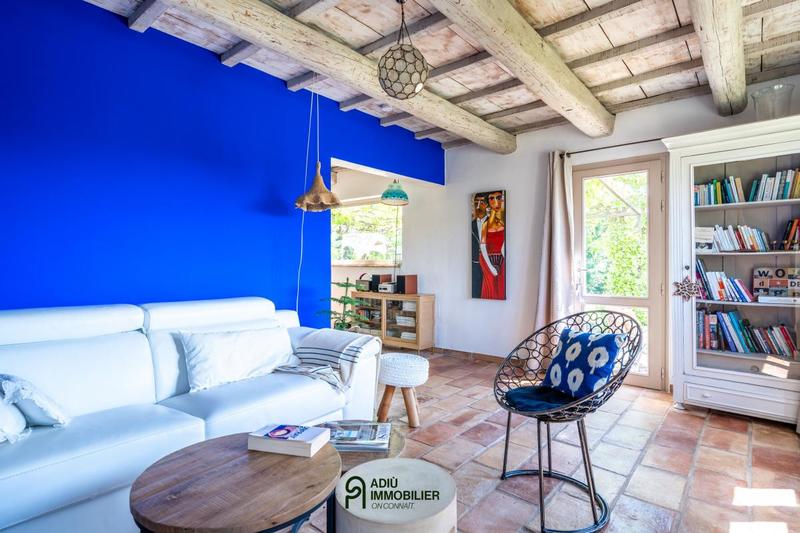 Maison - 230 m² - 4 pièces