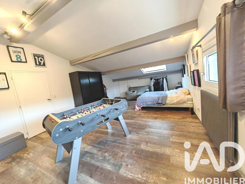 Maison - 318 m² - 8 pièces