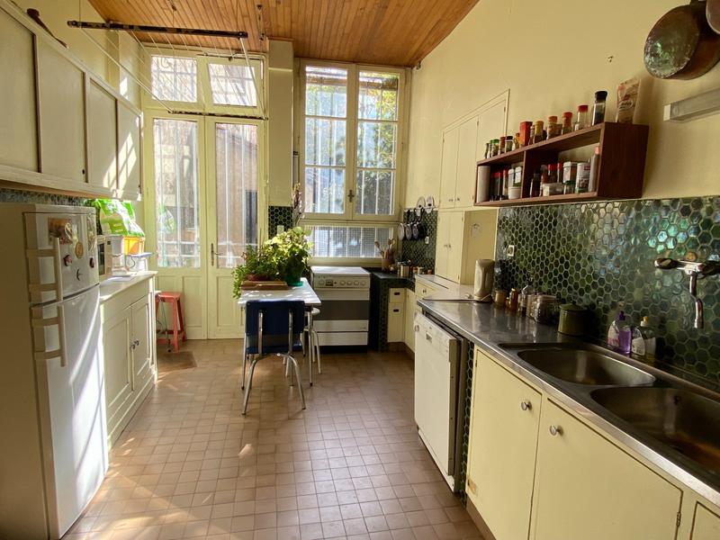 Maison - 600 m² - 18 pièces