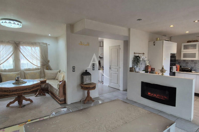 Maison - 104 m² - 5 pièces