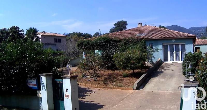 Maison - 120 m² - 4 pièces