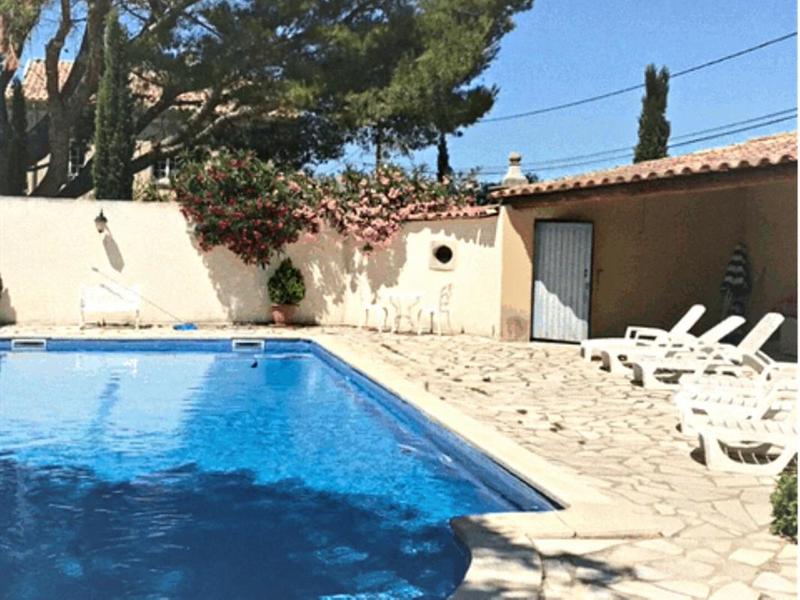 Maison - 298 m² - 11 pièces