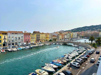 Appartement - 96 m² - 4 pièces