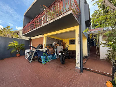 Maison - 146 m² - 6 pièces