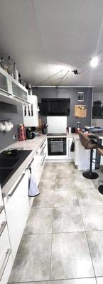 Maison jumelée - 98 m² - 5 pièces