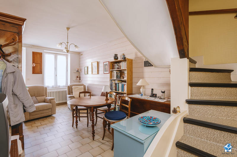 Viager - Maison ancienne - 94 m² - 3 pièces