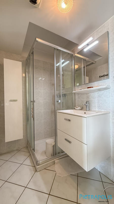 Appartement - 125 m² - 5 pièces