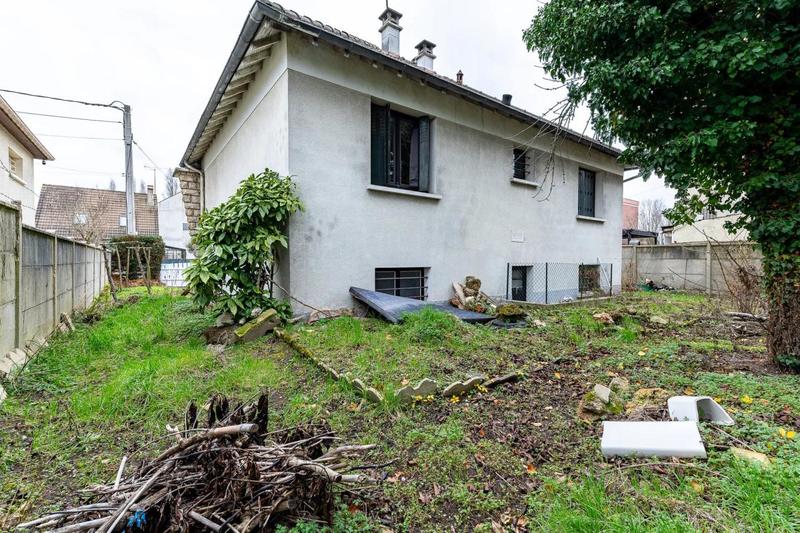 Maison - 90 m² - 3 pièces