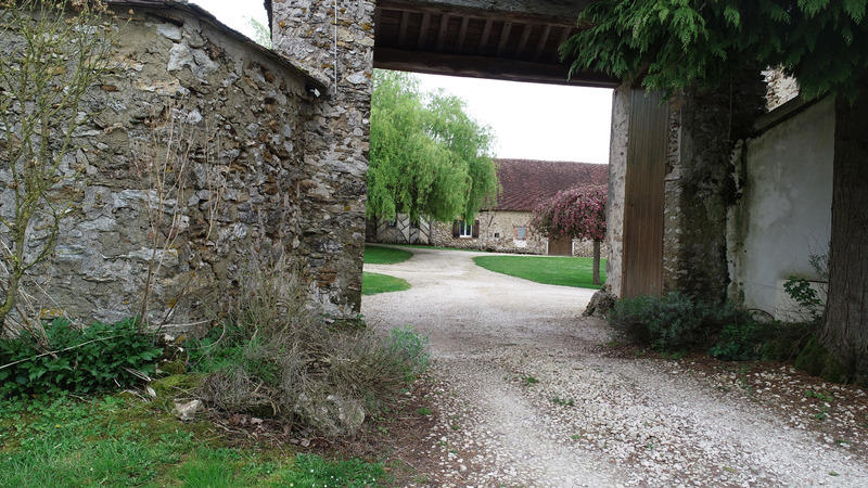 Corps de ferme - 335 m² - 14 pièces