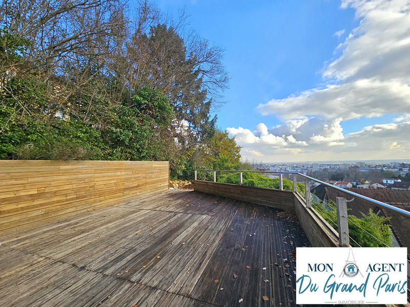 Maison - 185 m² - 7 pièces