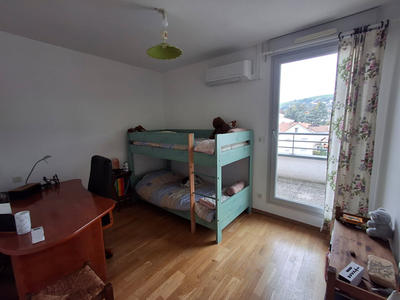 Appartement - 93 m² - 4 pièces