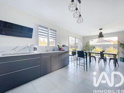 Maison - 130 m² - 6 pièces